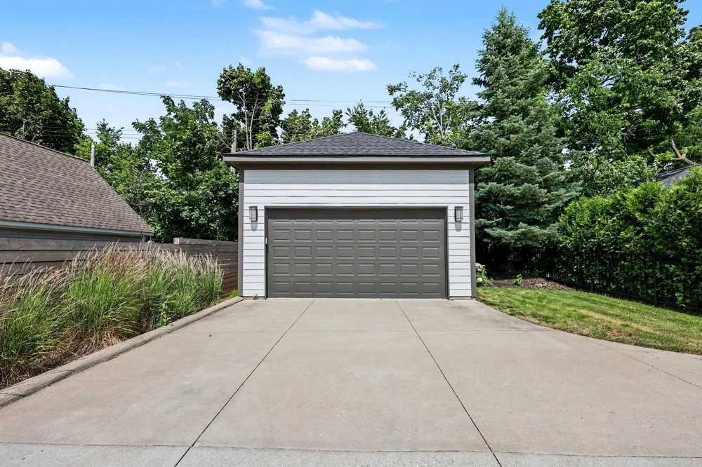 484 Park Street Birmingham, MI 48009