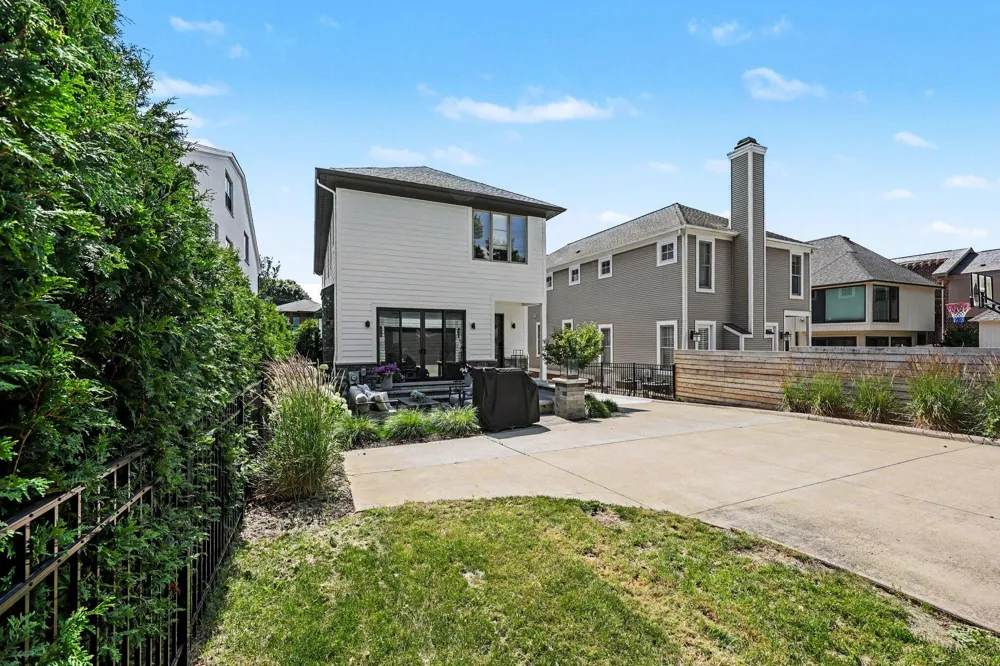 484 Park Street Birmingham, MI 48009