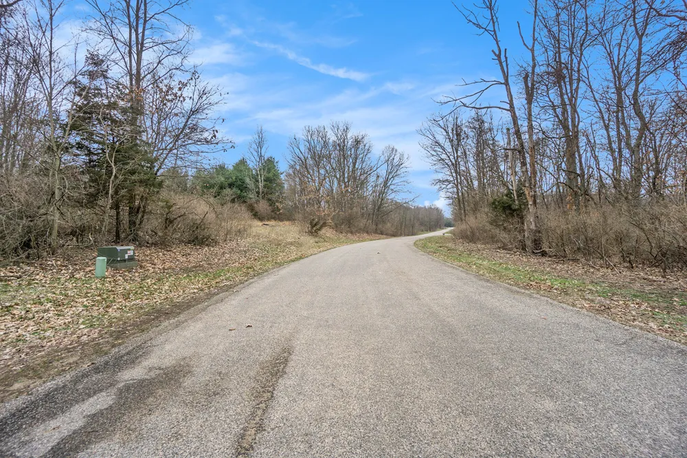 7 Highfield Road Three Rivers, MI 49093