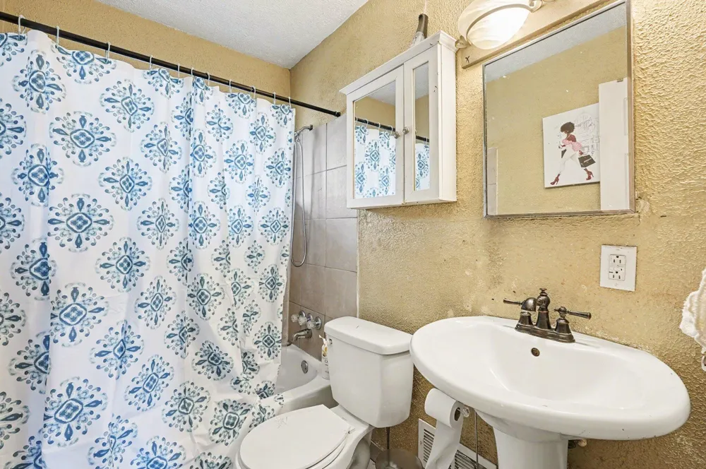 508 Linda Vista Drive Pontiac, MI 48342