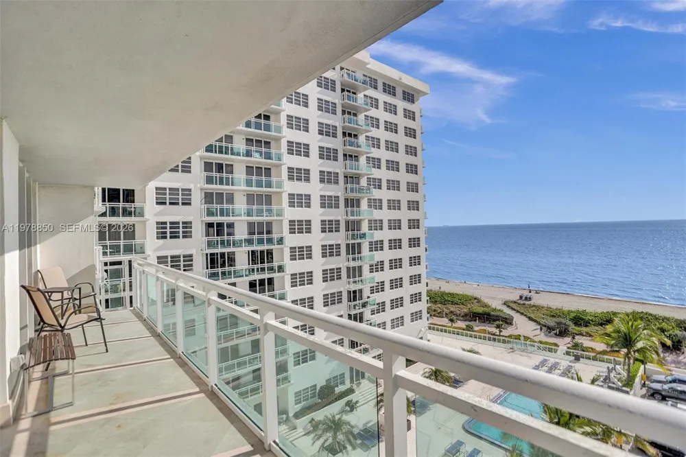 6917 Collins Ave #915 Miami Beach, FL 33141