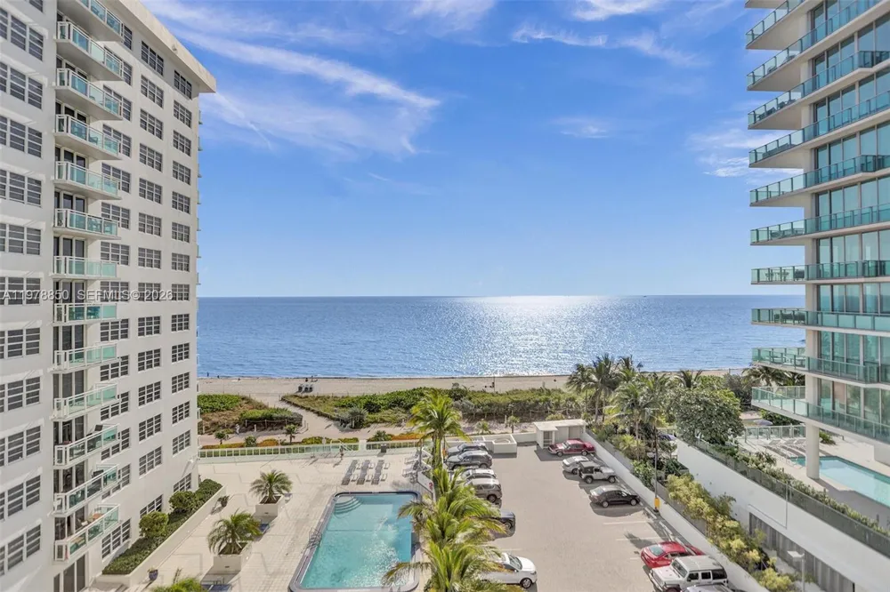 6917 Collins Ave #915 Miami Beach, FL 33141