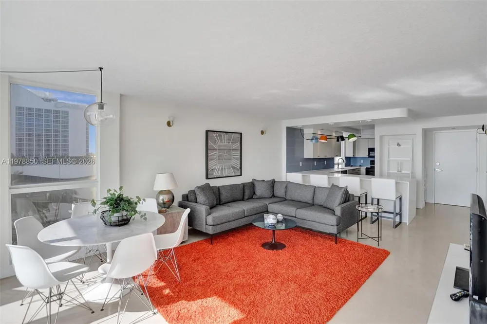 6917 Collins Ave #915 Miami Beach, FL 33141