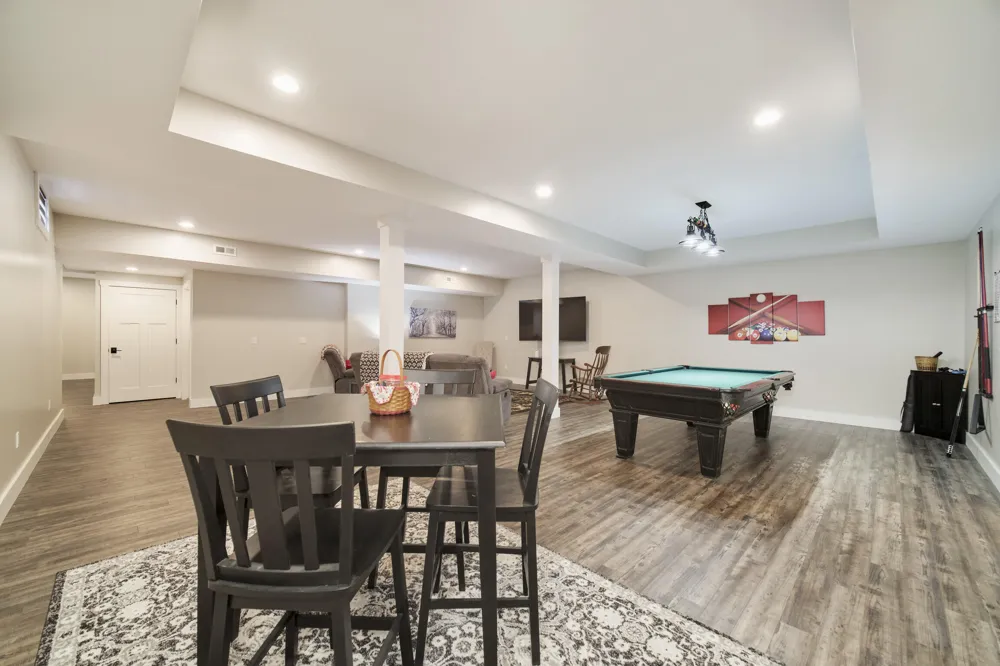 10201 Opal Ridge Drive Onekama, MI 49675
