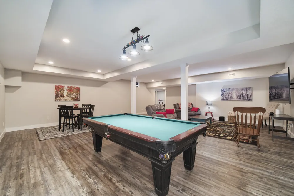 10201 Opal Ridge Drive Onekama, MI 49675