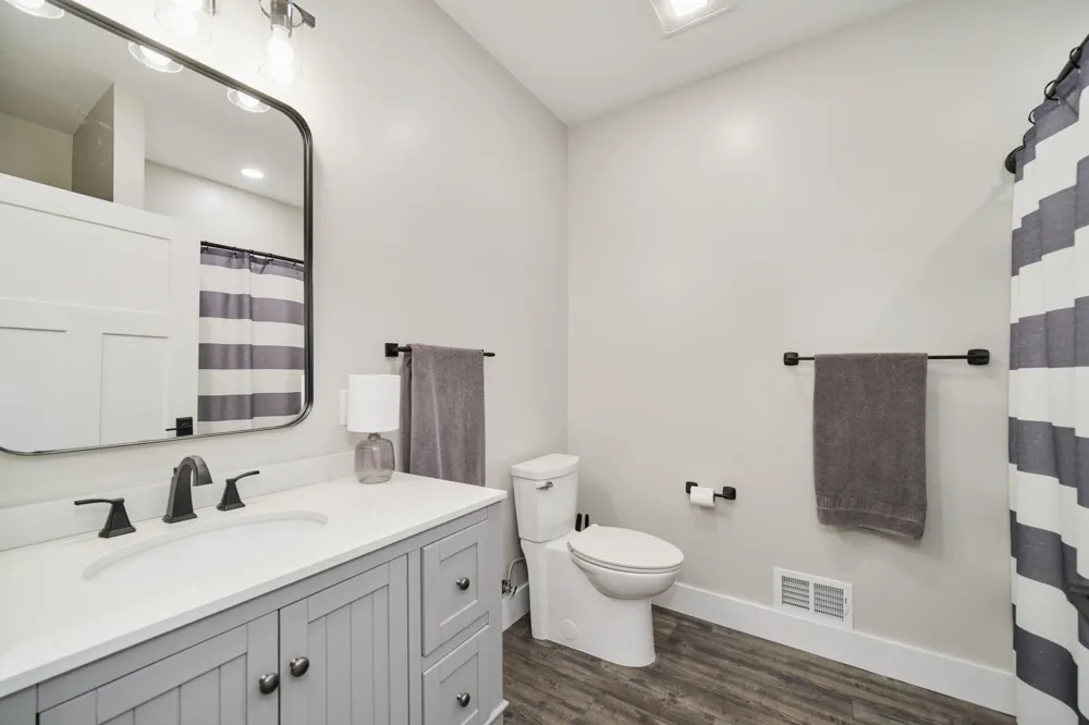 10201 Opal Ridge Drive Onekama, MI 49675