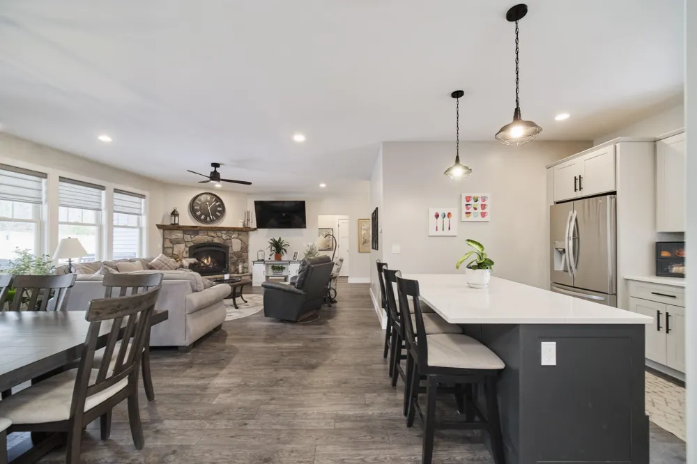 10201 Opal Ridge Drive Onekama, MI 49675