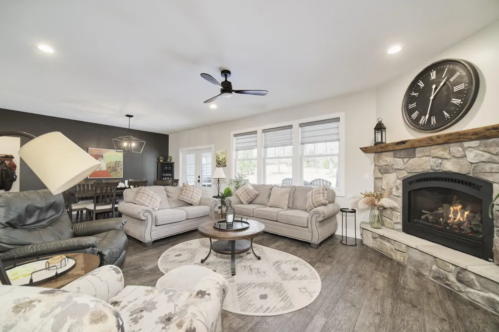 10201 Opal Ridge Drive Onekama, MI 49675