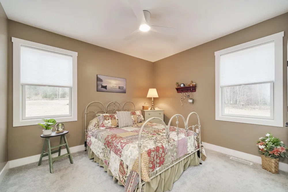 10201 Opal Ridge Drive Onekama, MI 49675