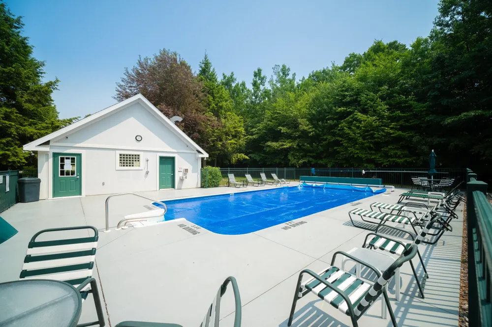 10201 Opal Ridge Drive Onekama, MI 49675
