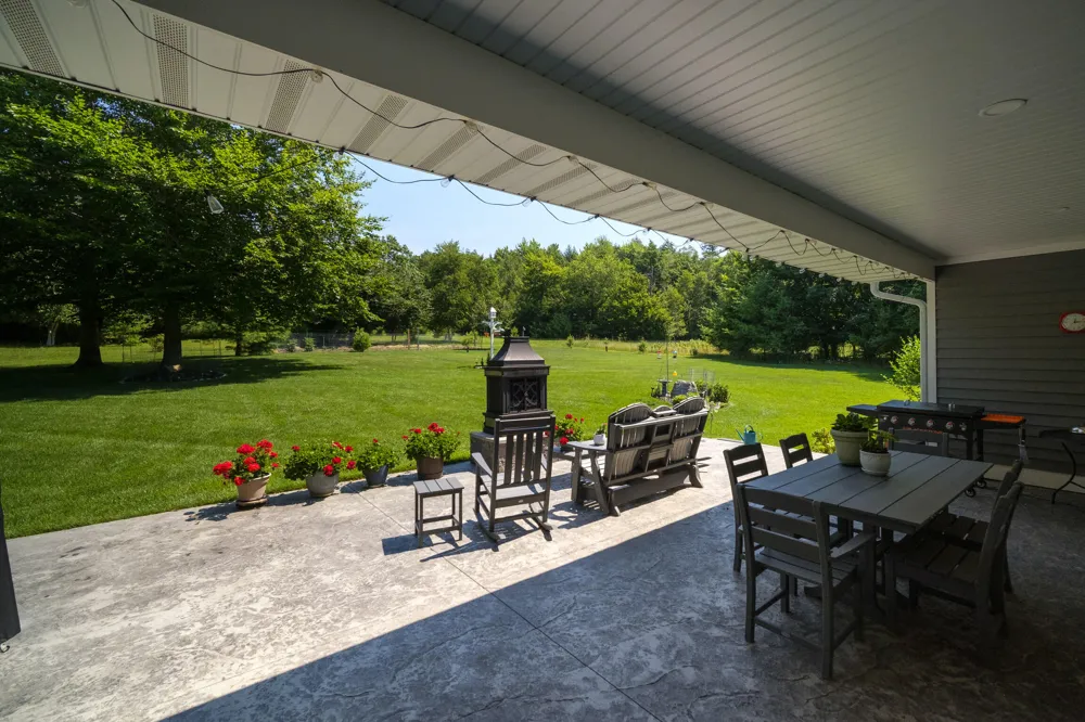 10201 Opal Ridge Drive Onekama, MI 49675