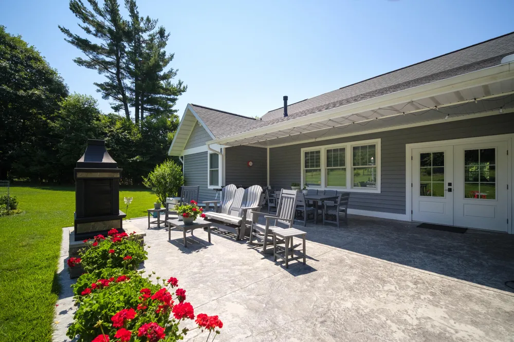 10201 Opal Ridge Drive Onekama, MI 49675