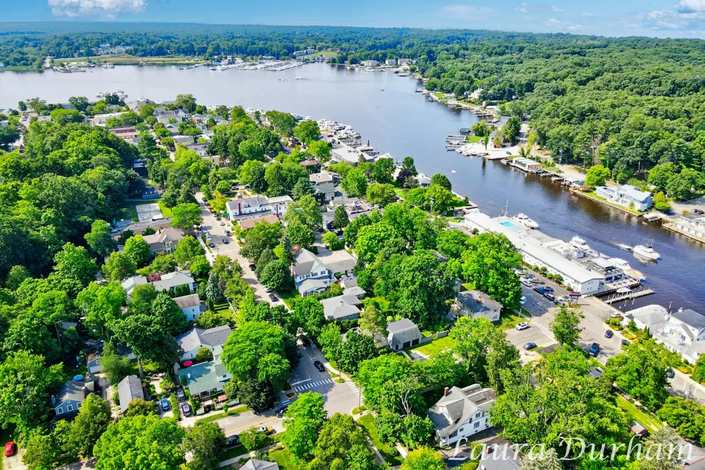 526 Butler Street Saugatuck, MI 49453