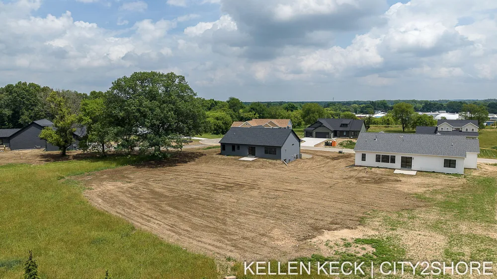 11339 Bancroft Way SE Alto, MI 49302