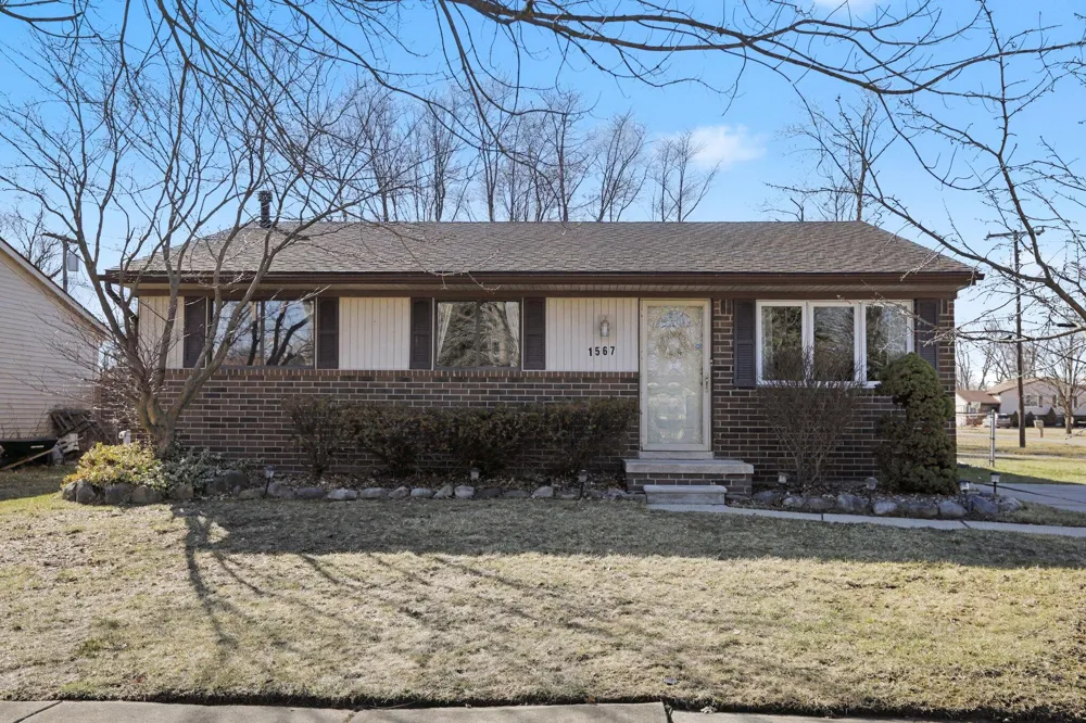 1567 Marlowe Street Canton, MI 48187