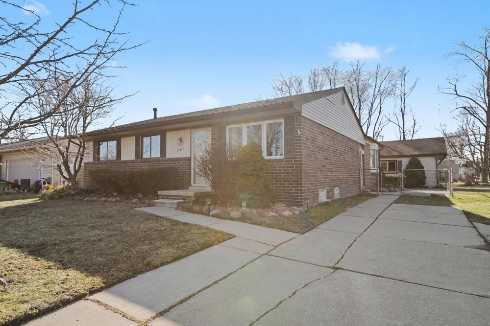 1567 Marlowe Street Canton, MI 48187