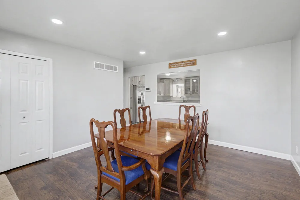 1567 Marlowe Street Canton, MI 48187
