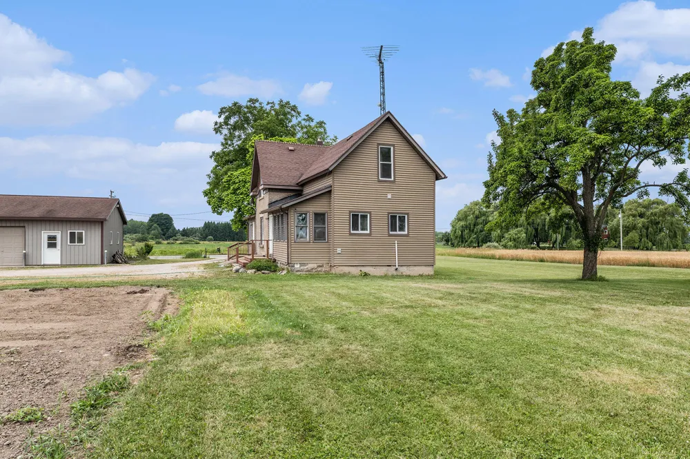 5818 US Highway 31 Free Soil, MI 49411
