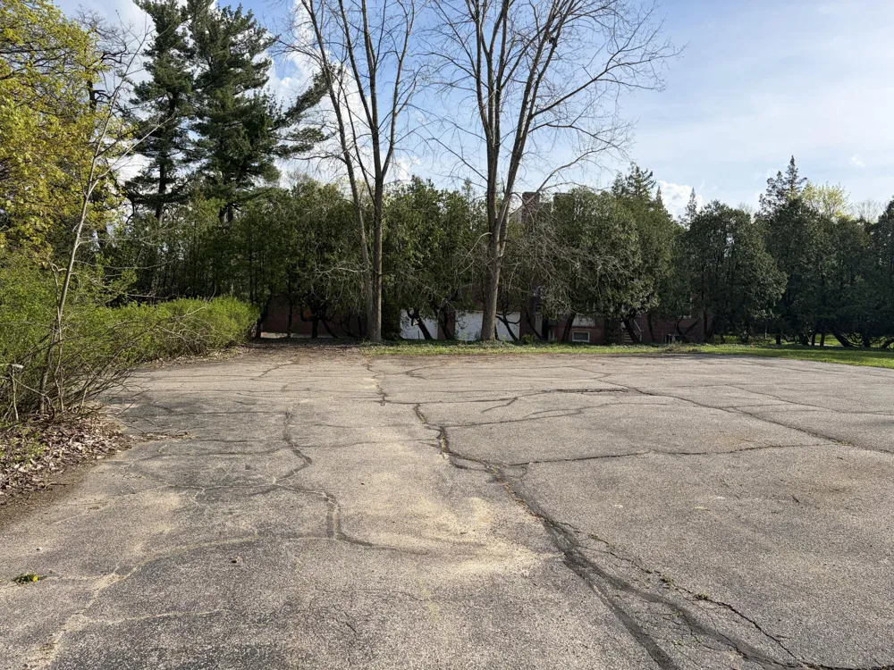250 Plymouth Avenue SE #4 Grand Rapids, MI 49506