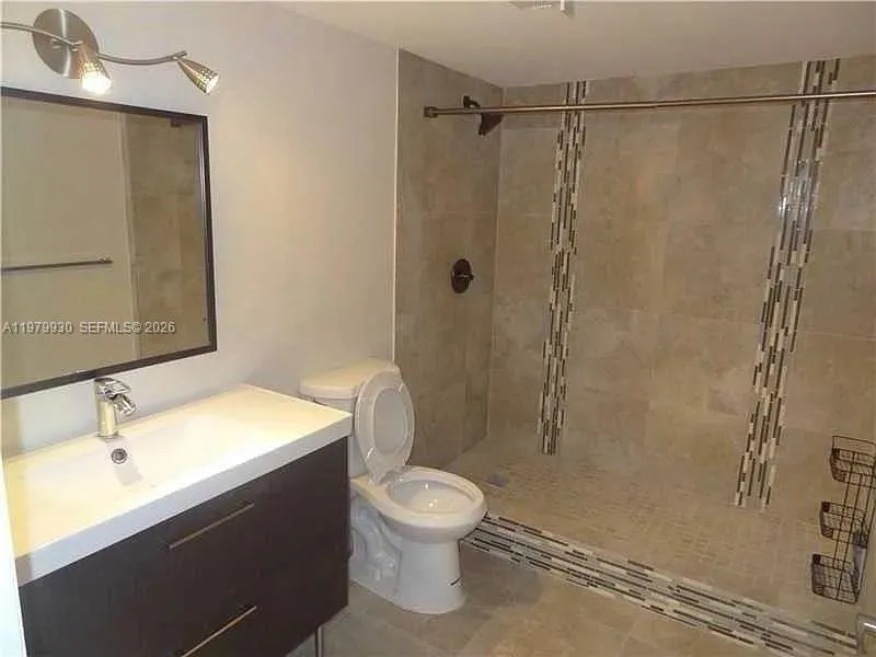 17500 Bay Rd #S403 Sunny Isles Beach, FL 33160