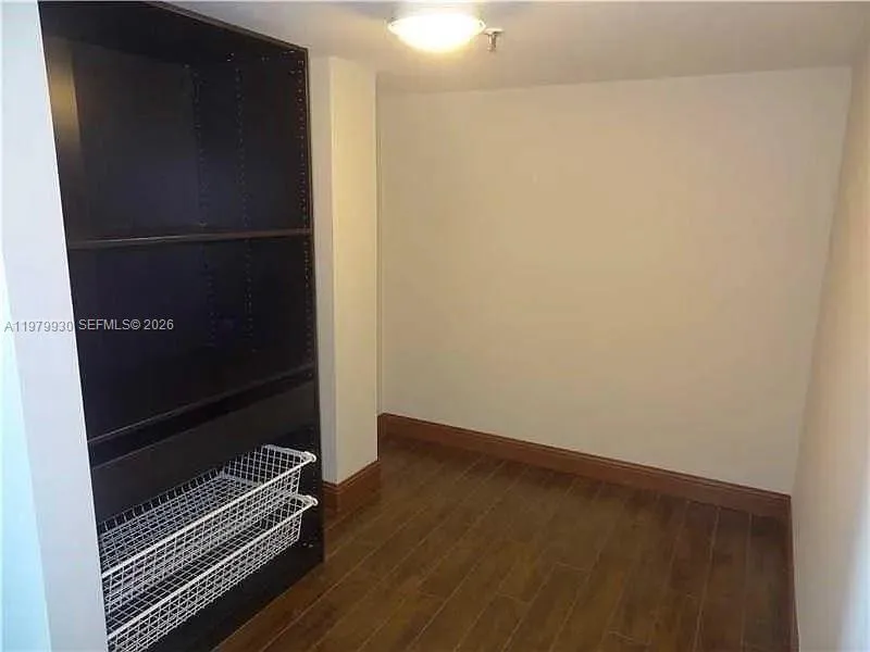 17500 Bay Rd #S403 Sunny Isles Beach, FL 33160