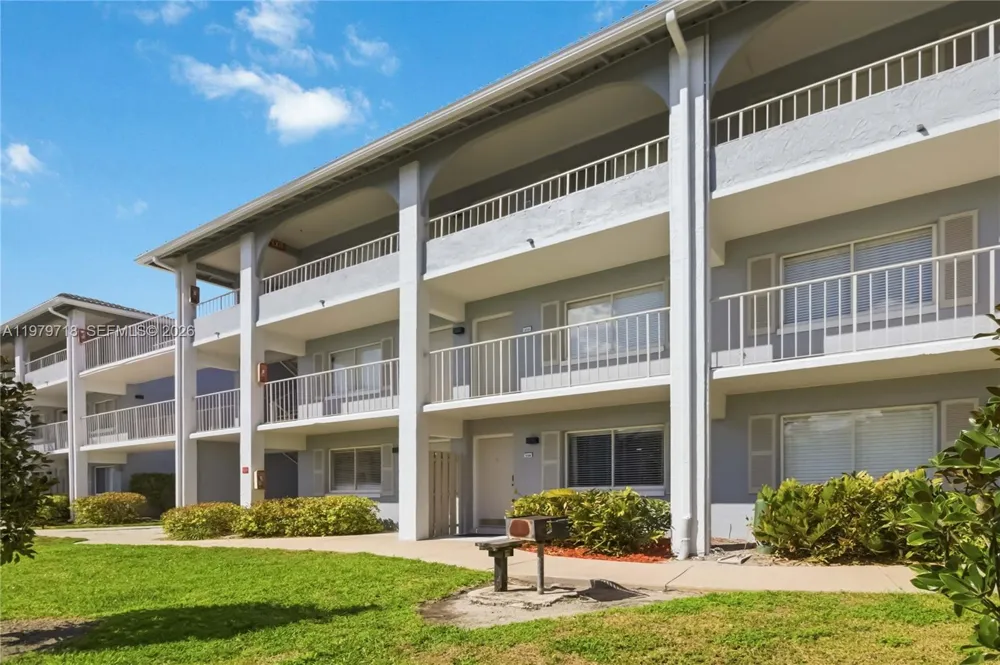 127 Oyster Bay #110 Other City - In The State Of Florida, FL 32701