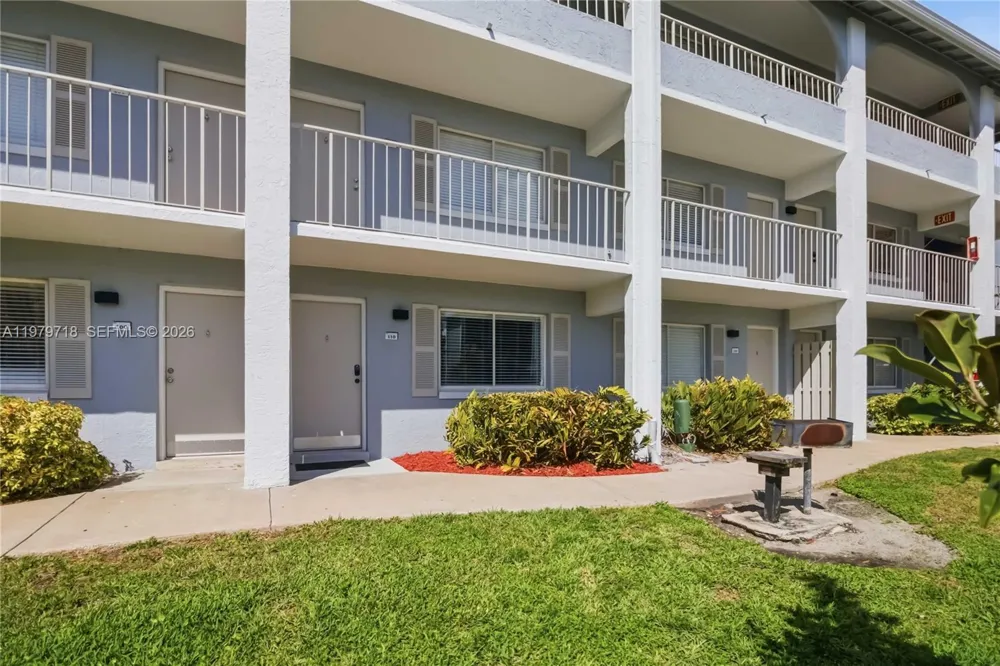 127 Oyster Bay #110 Other City - In The State Of Florida, FL 32701