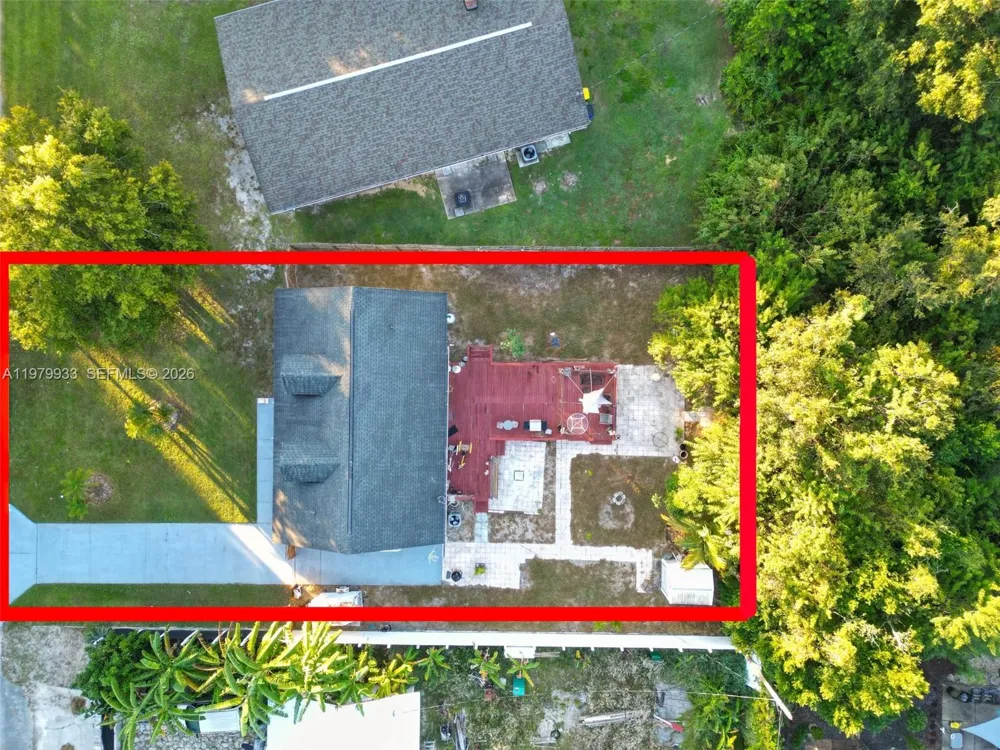 3713 Wild Violet Avenue Sebring, FL 33876