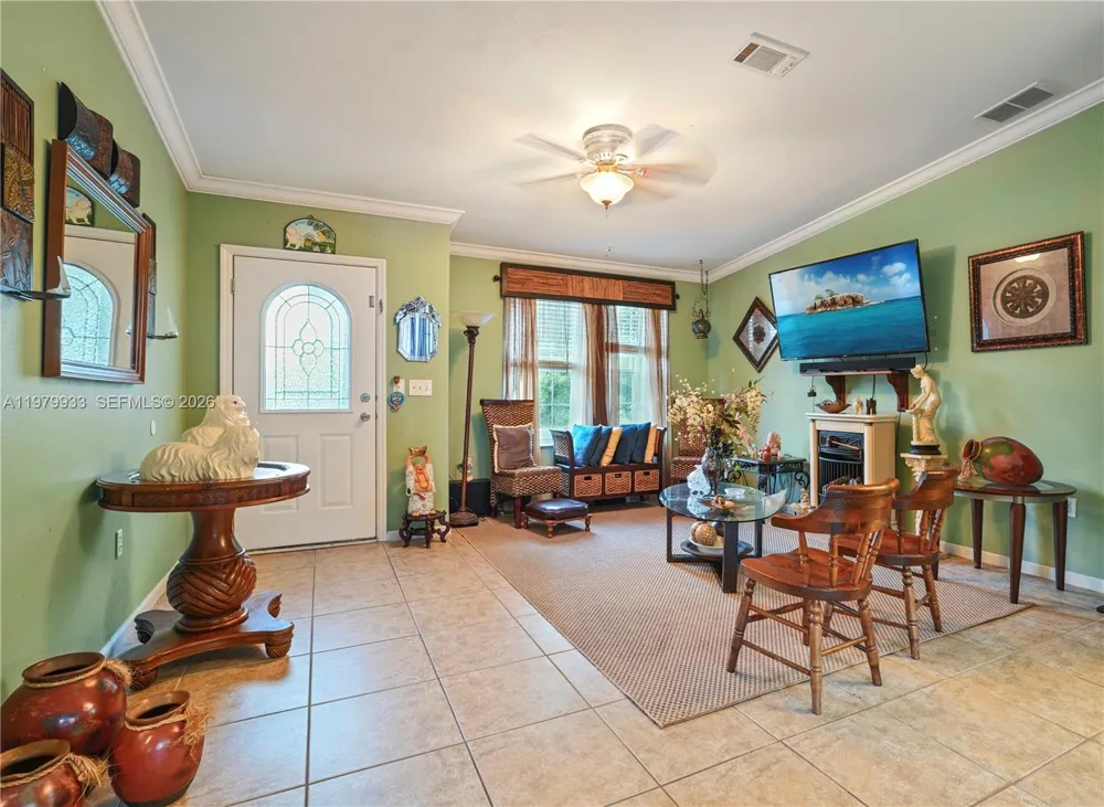 3713 Wild Violet Avenue Sebring, FL 33876