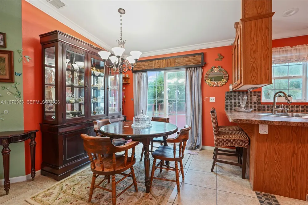 3713 Wild Violet Avenue Sebring, FL 33876