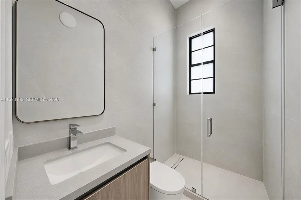 2710 S Le Jeune Rd Coral Gables, FL 33134