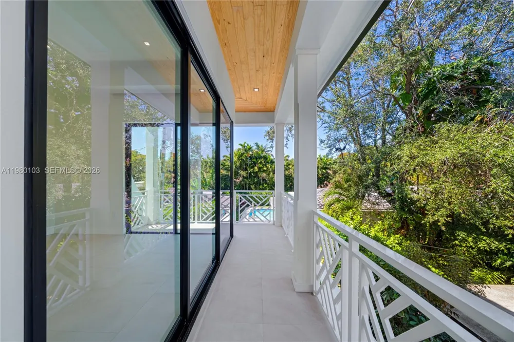 2710 S Le Jeune Rd Coral Gables, FL 33134