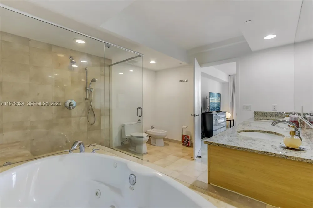 1830 S Ocean Dr - AVAIL NOW #3804 Hallandale Beach, FL 33009