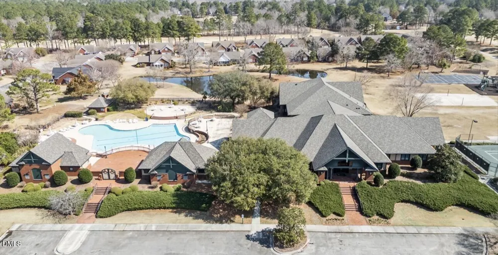 121 W Grandiflora Drive Wallace, NC 28466