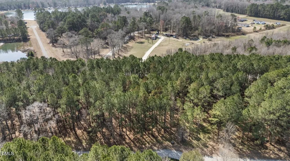 121 W Grandiflora Drive Wallace, NC 28466