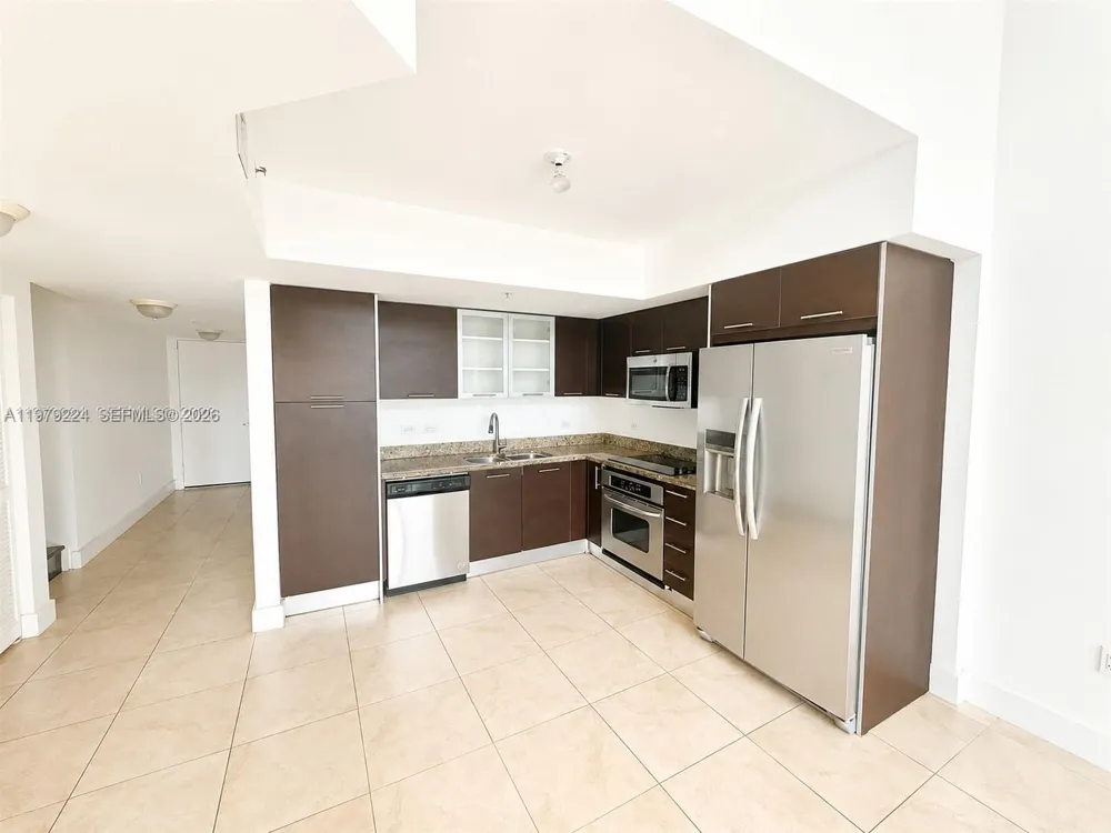 41 SE 5th St #907 Miami, FL 33131
