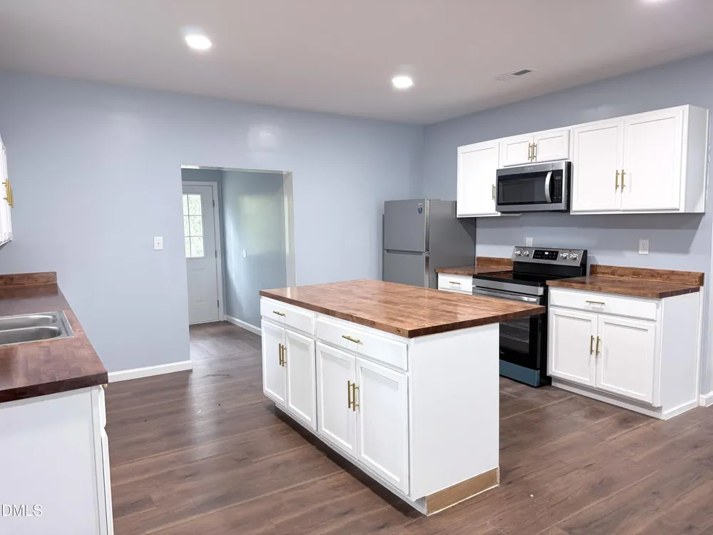 4408 Lee Street Ayden, NC 28513