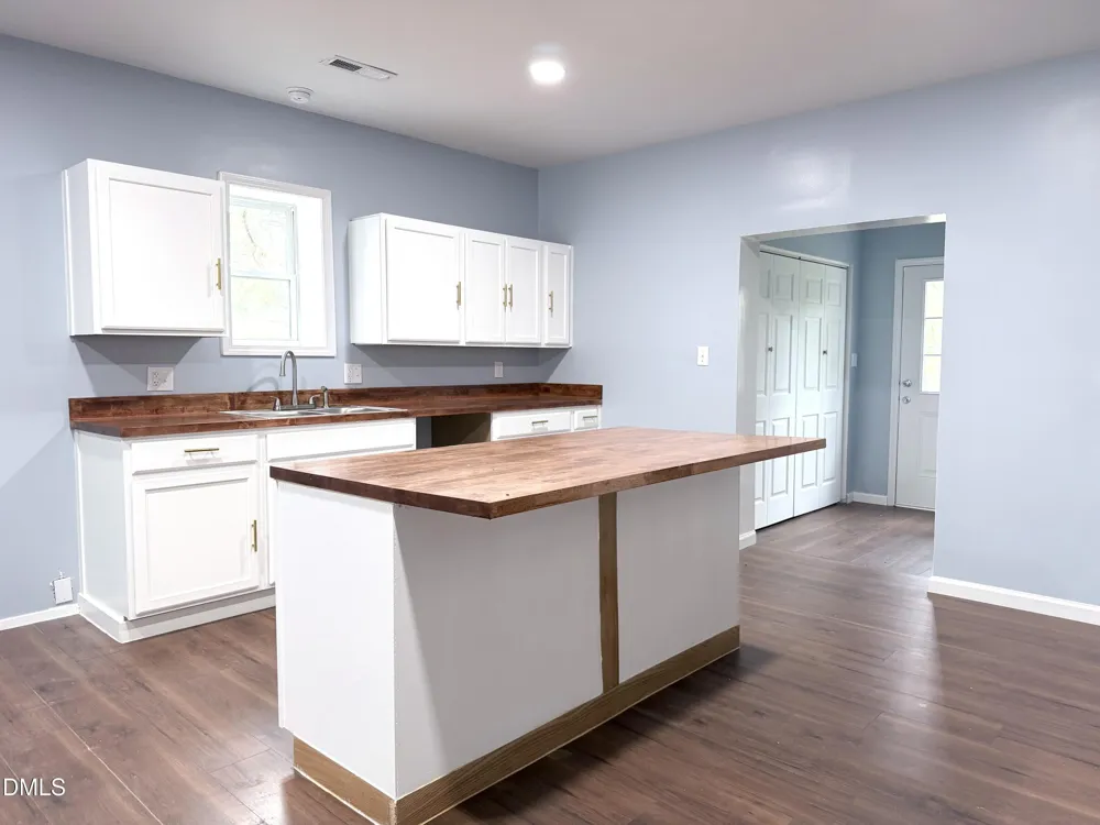 4408 Lee Street Ayden, NC 28513