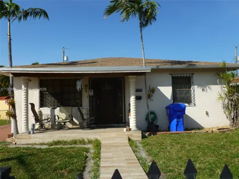 3261 NW 14th St