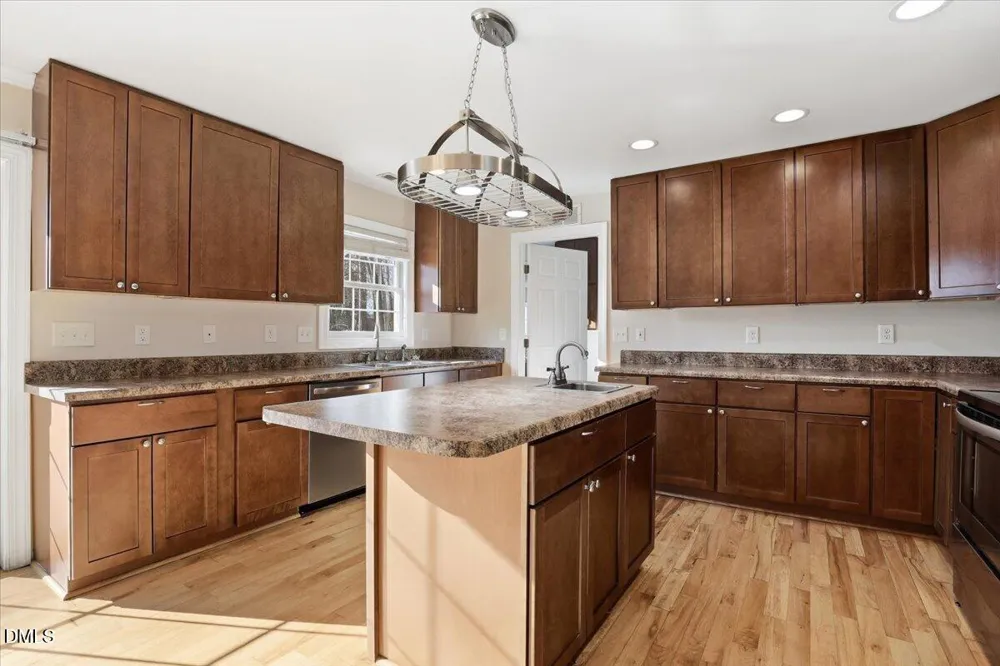 133 Crescent Street Pine Level, NC 27569