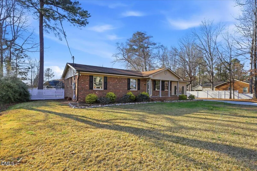 133 Crescent Street Pine Level, NC 27569