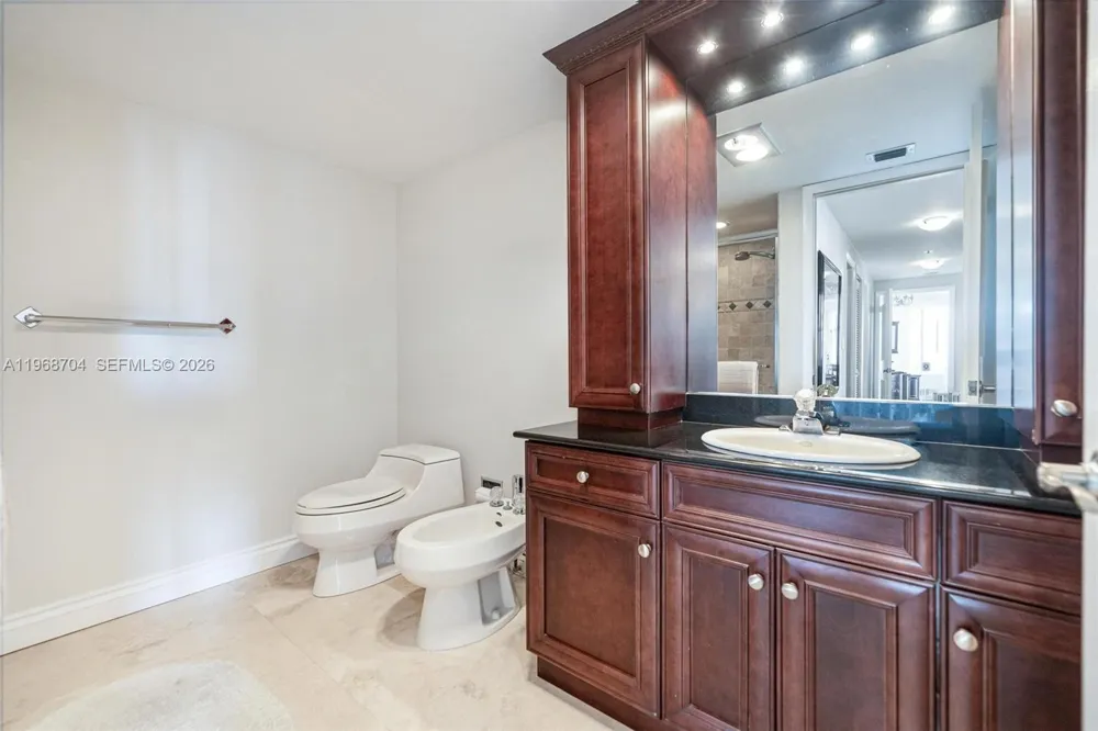300 Three Islands Blvd #PH4A Hallandale Beach, FL 33009