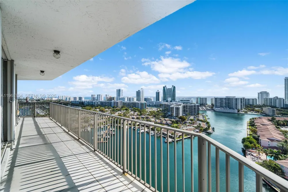 300 Three Islands Blvd #PH4A Hallandale Beach, FL 33009