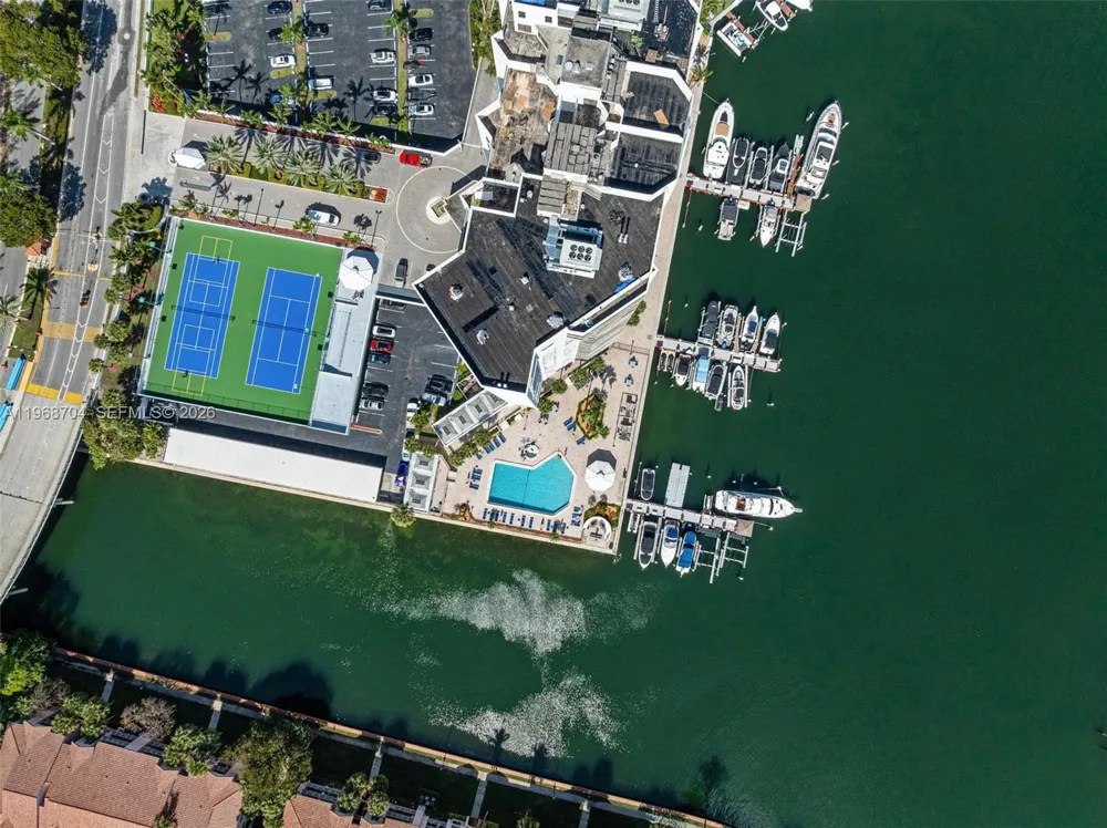 300 Three Islands Blvd #PH4A Hallandale Beach, FL 33009