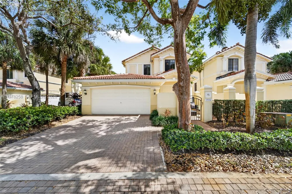 1506 Passion Vine Cir #23-3 Weston, FL 33326