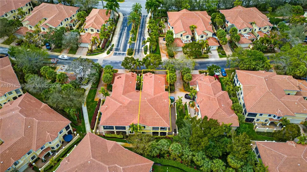 1506 Passion Vine Cir #23-3 Weston, FL 33326