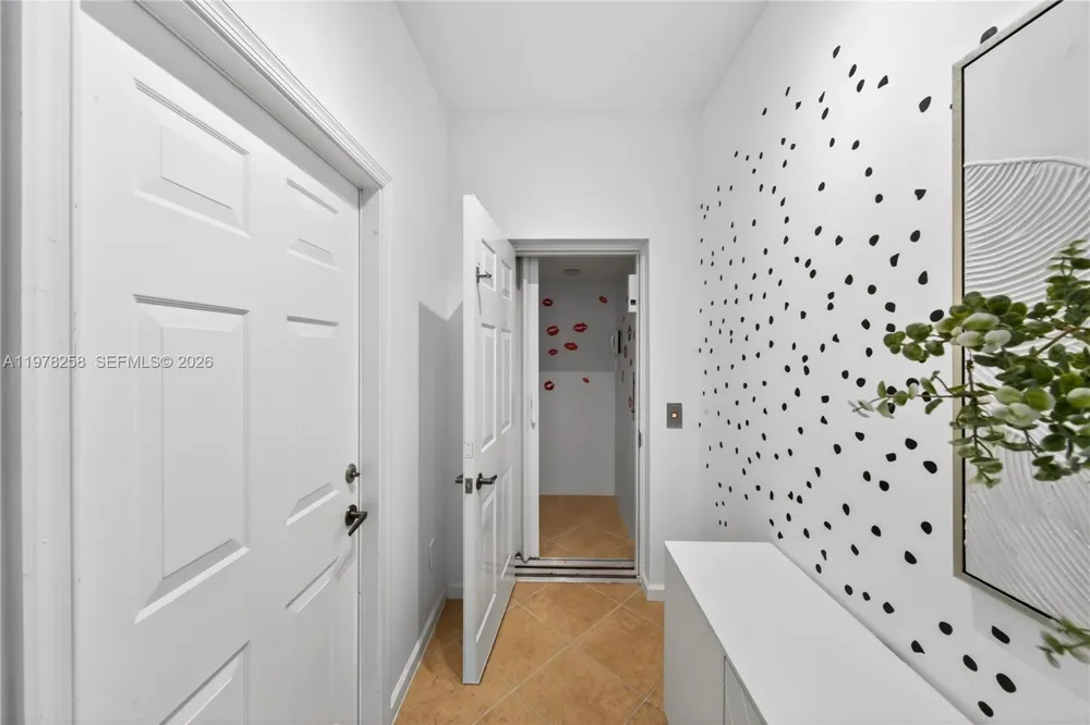 1506 Passion Vine Cir #23-3 Weston, FL 33326