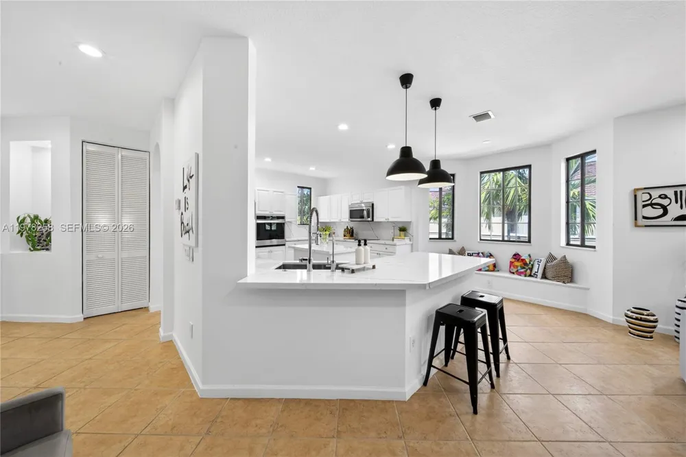 1506 Passion Vine Cir #23-3 Weston, FL 33326