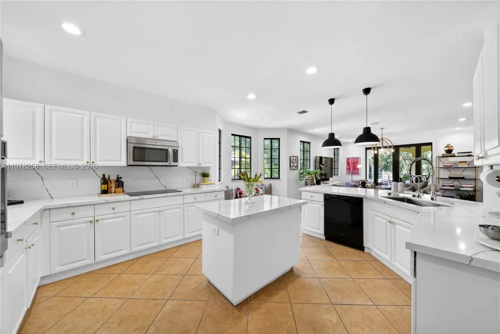 1506 Passion Vine Cir #23-3 Weston, FL 33326