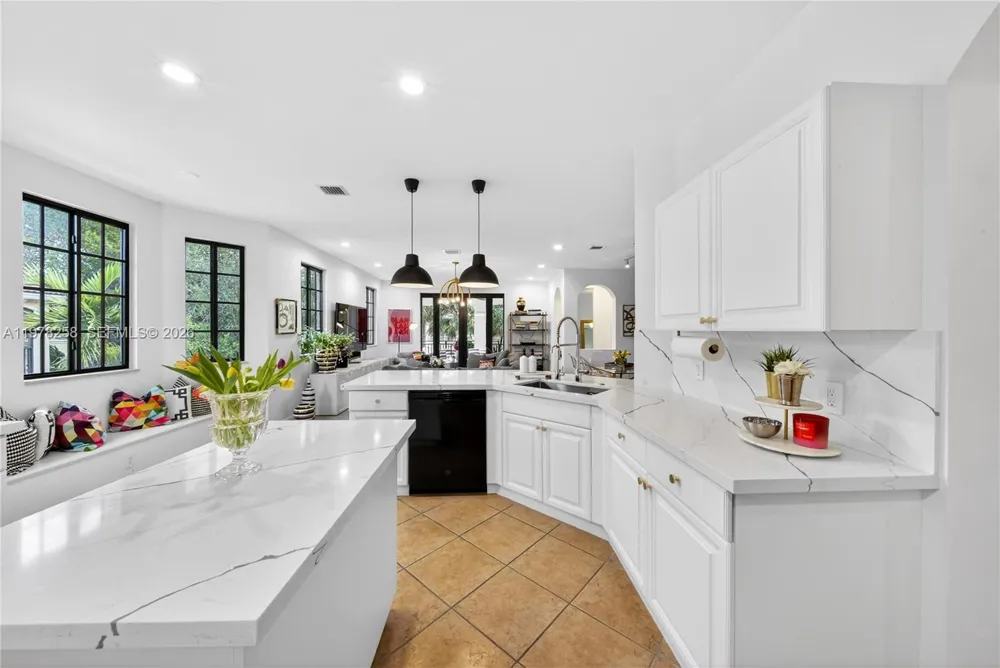 1506 Passion Vine Cir #23-3 Weston, FL 33326